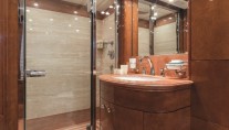 Motor Yacht CHECKMATE. -  Twin Cabin  Ensuite